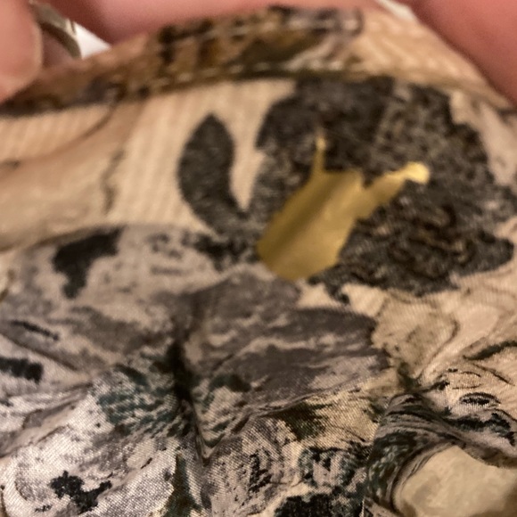 Floral Mountain Mama Size Small Top - Picture 6 of 8